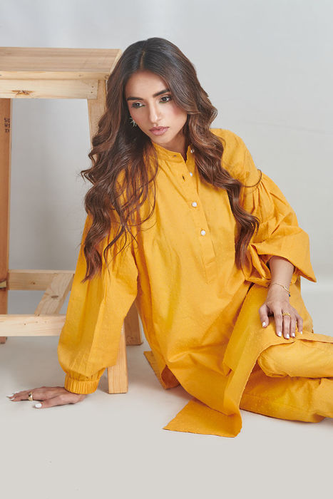 Saffron Yellow