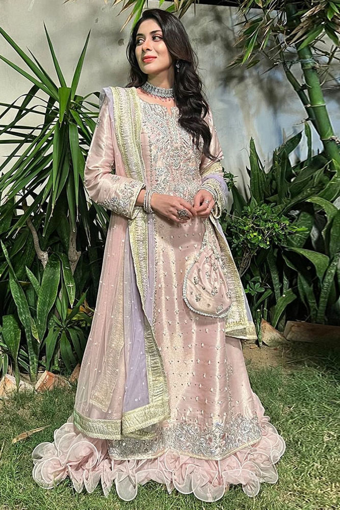 Picture of Azekah Daniel in  Aylin