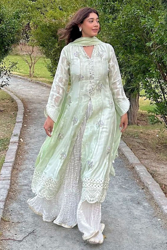 Picture of Ayesha Ahmad in Spring Mint Kalidaar