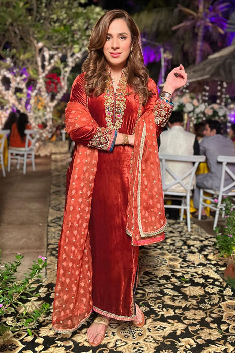 Picture of Maha Amir in Sienna