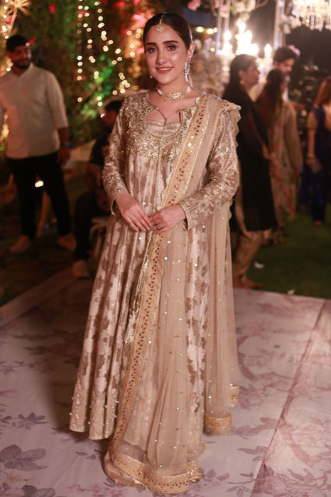 Picture of Aiza Awan in Mehrunisa