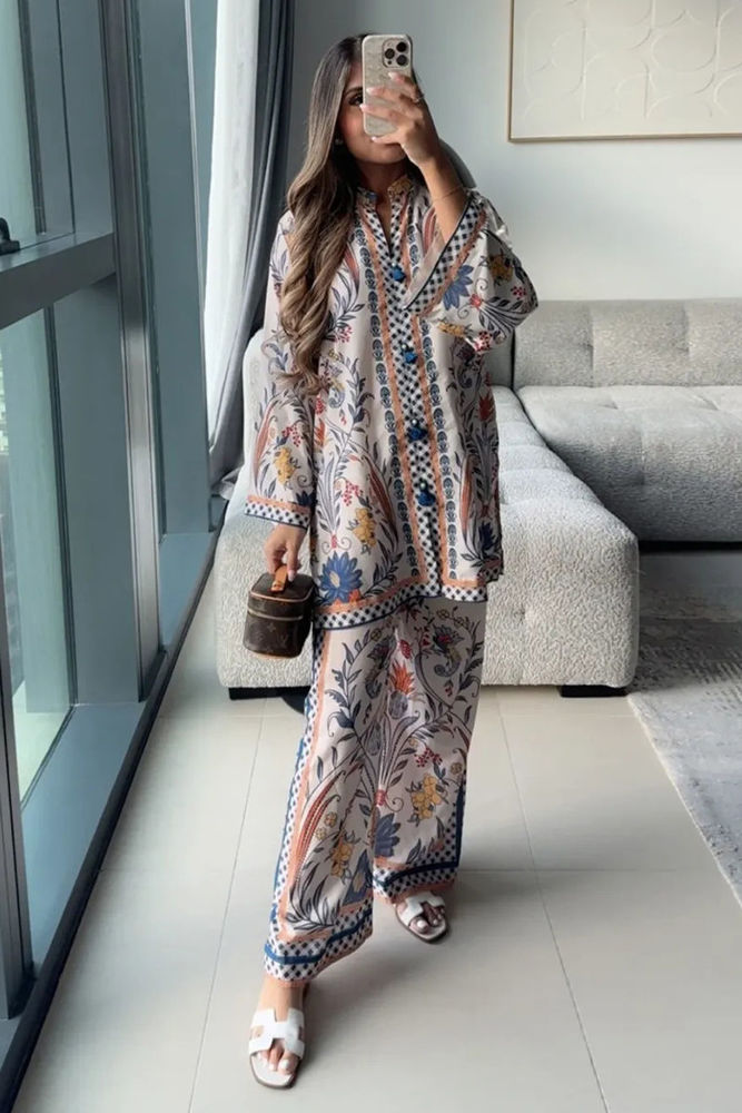 Picture of Nazia Habib In Desert Petal