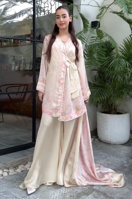 Picture of Numra In Berry Breeze